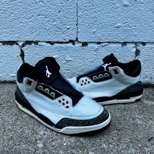Air Jordan 3 Retro 2013 “Infrared 23” Basketball Sneakers